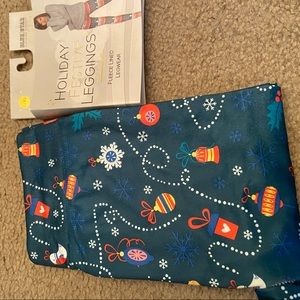 NWT fleece holiday leggings size L/XL